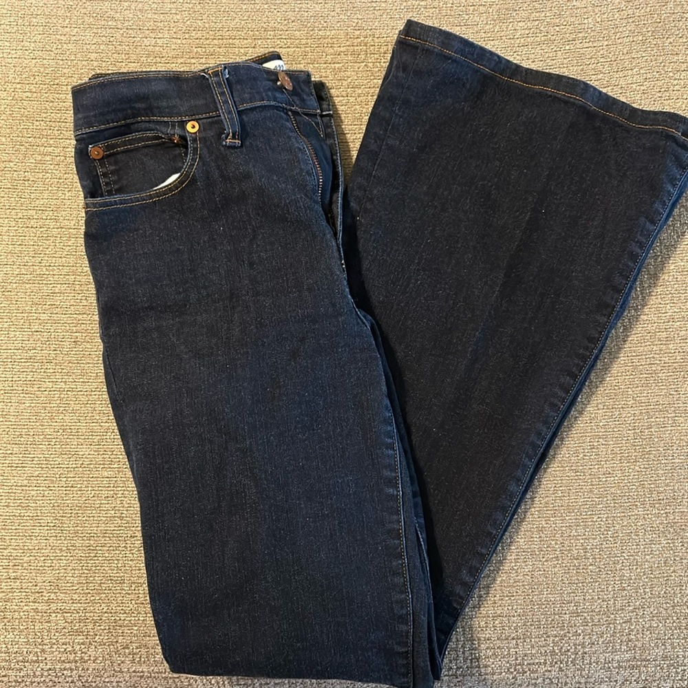 Madewell Flea Market flare jeans in dark wash size 27